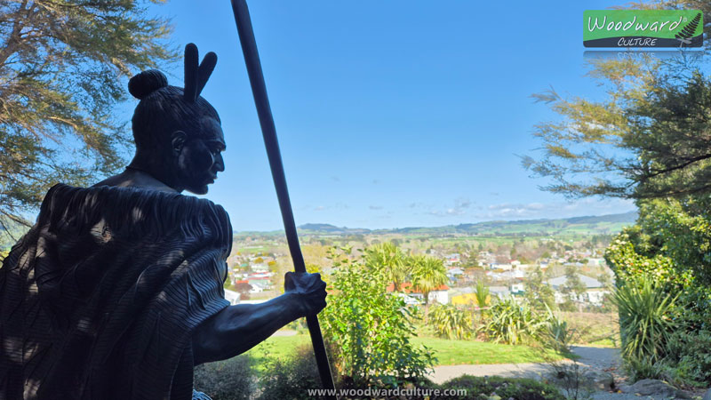 Statue of a Rangatira (Maori chief) that gave the name Waihihi for what is now Waihi.