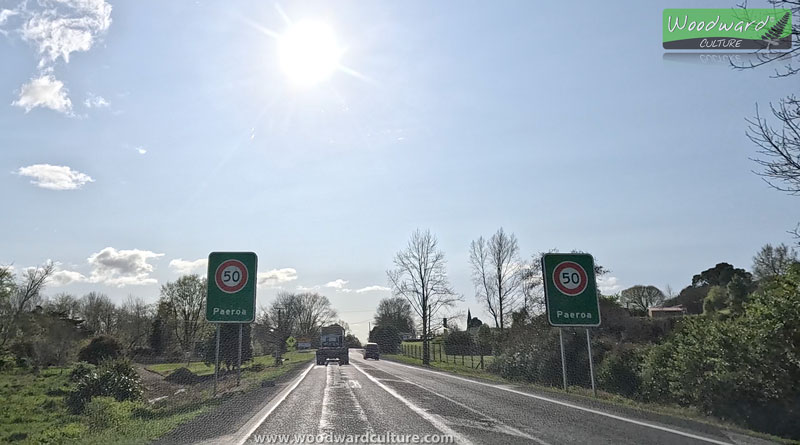 Paeroa Speed Limit Signs, New Zealand - Woodward Culture