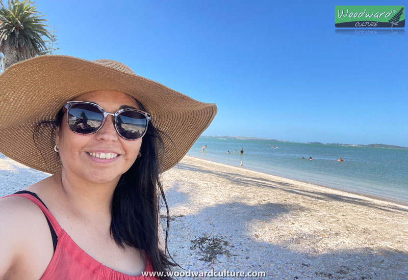 Ange Chile at Eastern Beach in Auckland, New Zealand - Woodward Culture Travel Guide